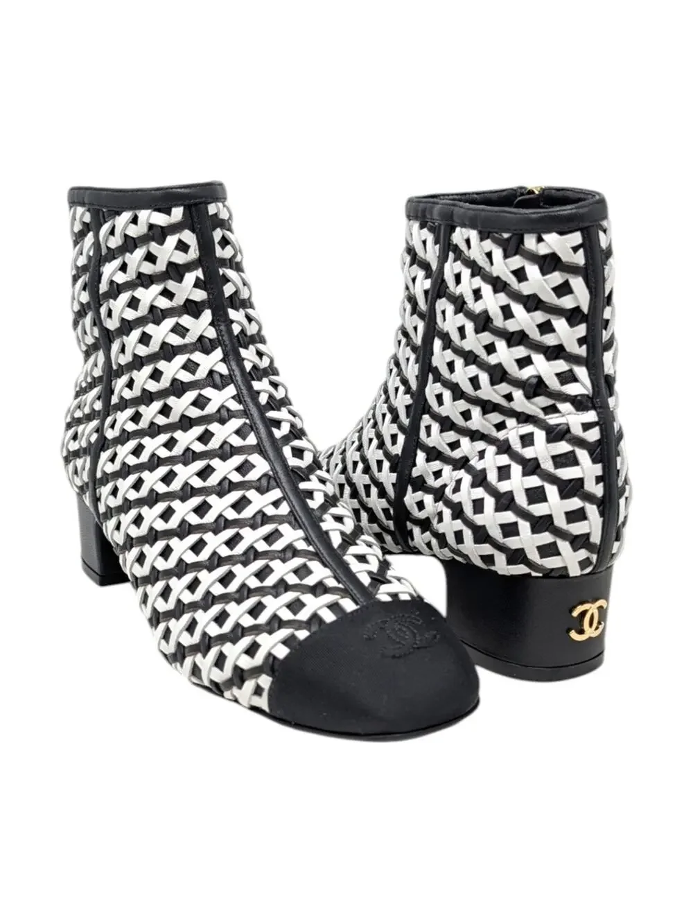 NWT Chanel 22C Black & White Woven Leather Zip-Up CC Logo Ankle Boot 37.5 | 7